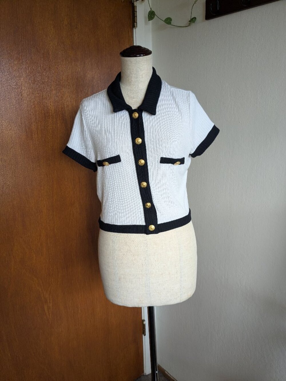 Reformation Aminara Top Black White Button Shirt Crop Short Sleeves Size Large - Picture 2 of 7